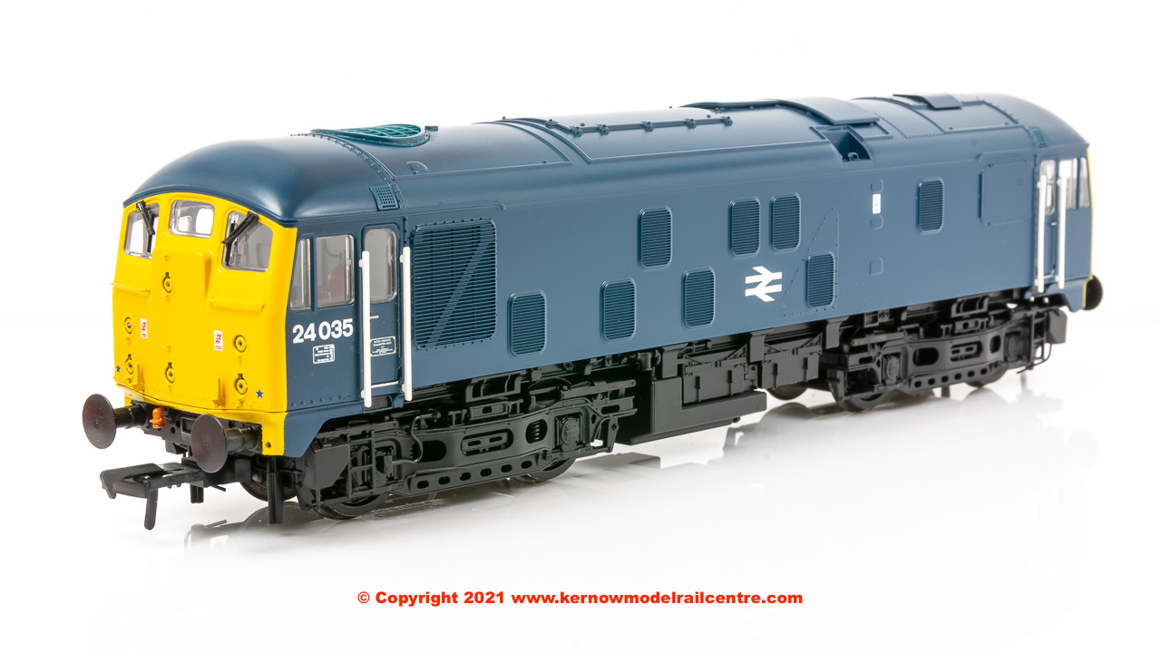 32-416SF Bachmann Class 24/0 Diesel Locomotive number 24 035 Disc Headcode in BR Blue livery